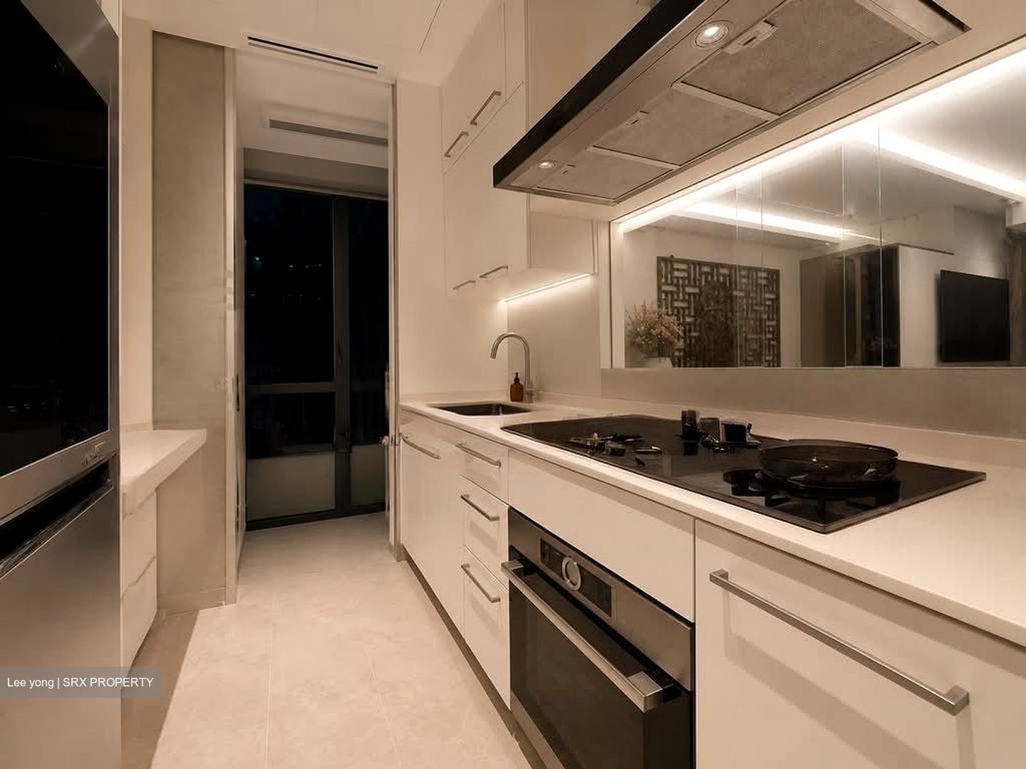 Stratum (D18), Condominium #576703681